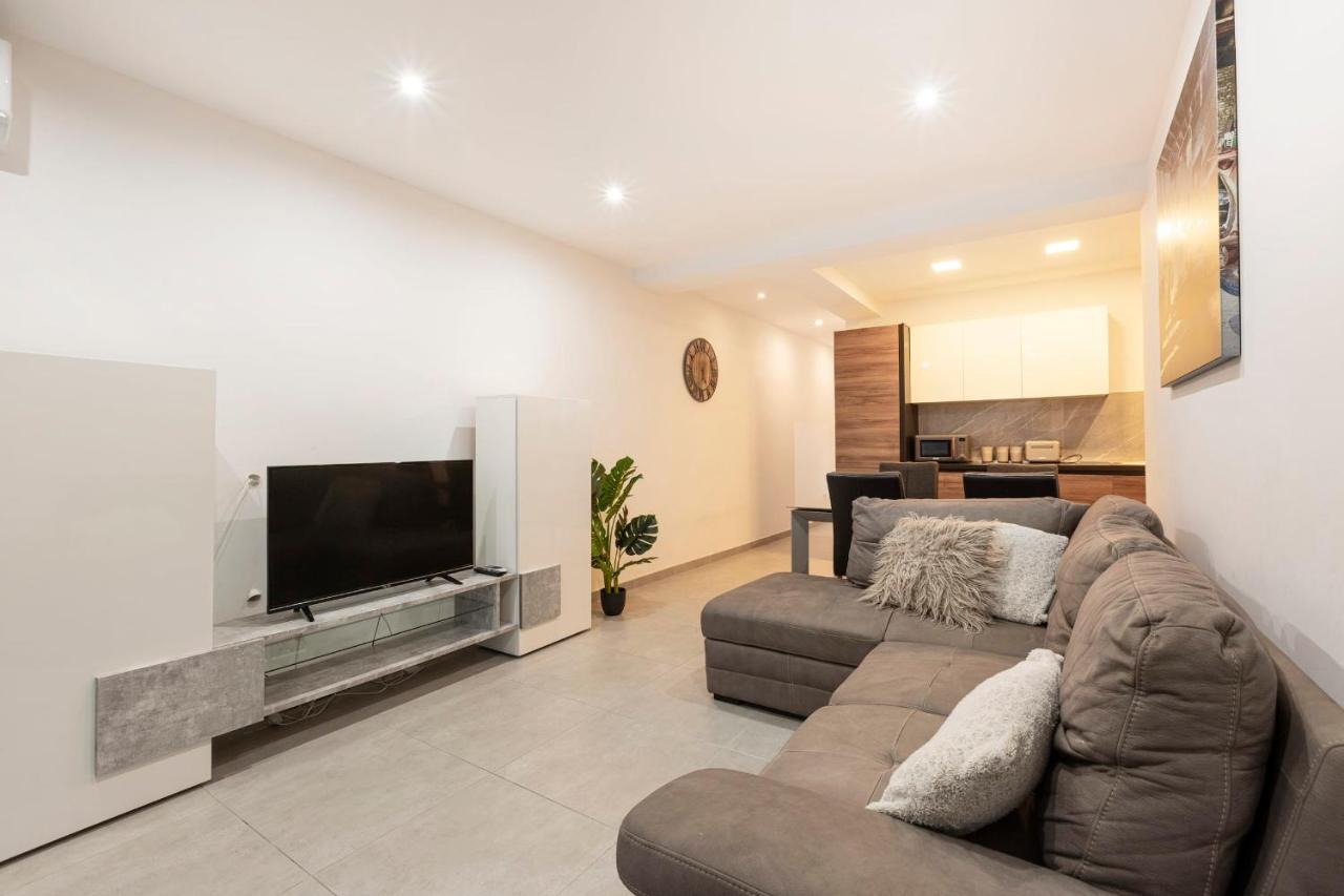Golden Flat In San Pawl-Hosted By Sweetstay St. Paul's Bay Bagian luar foto